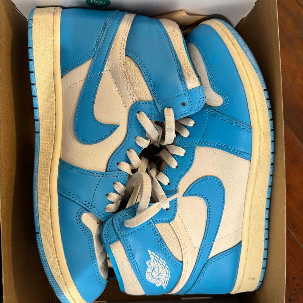 Air Jordan 1 Retro OG High UNC Reimagined Size 10